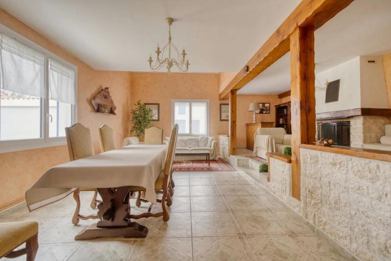 Maison - 307 m² - 5 pièces