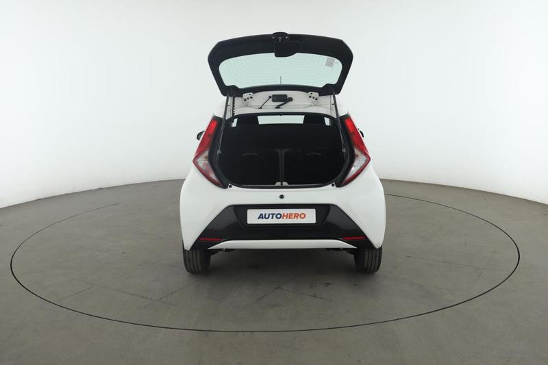 Toyota Aygo 1.0 Vvt-i X-Play 5p 72 ch