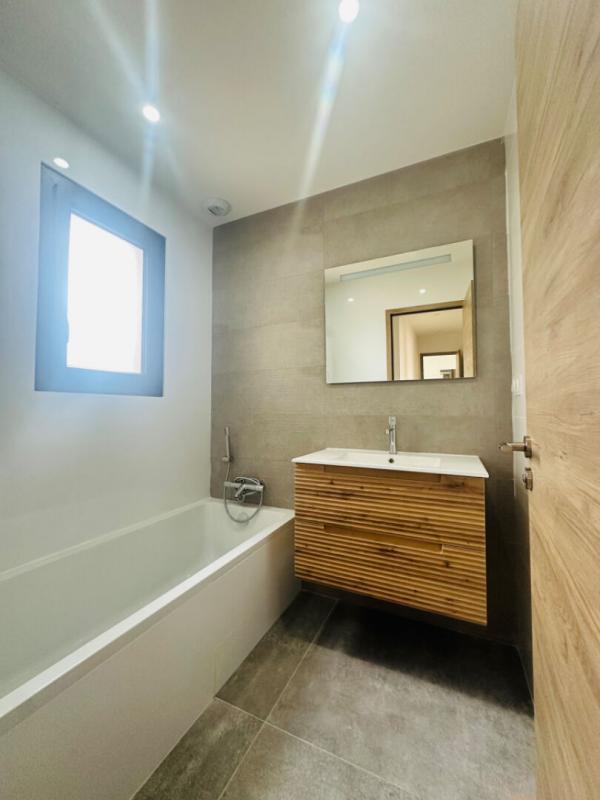 Maison - 103 m² - 6 pièces