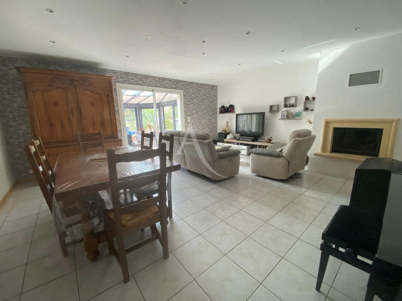 Maison - 140 m² - 6 pièces