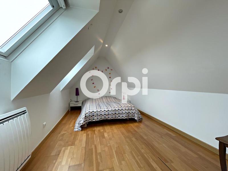 Maison - 220 m² - 7 pièces