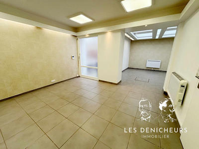 Bureau - 38 m² - 2 pièces