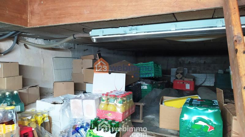 Local commercial - 75 m² - 1 pièce