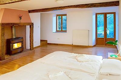 Maison - 420 m² - 12 pièces