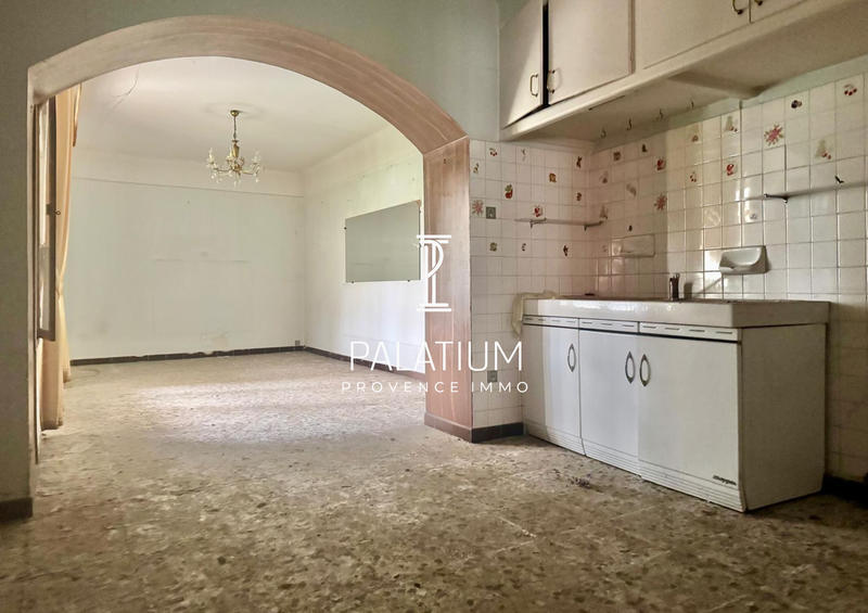 Maison traditionnelle - 90 m² - 4 pièces