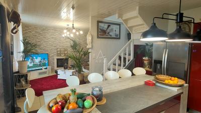 Maison - 93 m² - 5 pièces