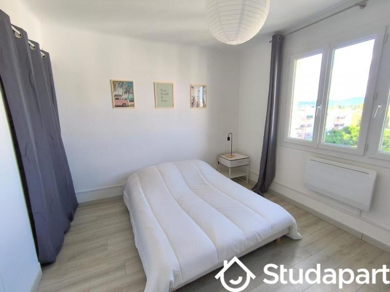 Chambre - 12 m² - 1 pièce