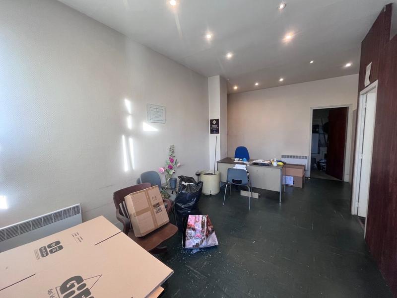 Local commercial - 170 m² - 3 pièces