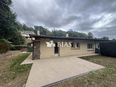 Maison - 88 m² - 4 pièces