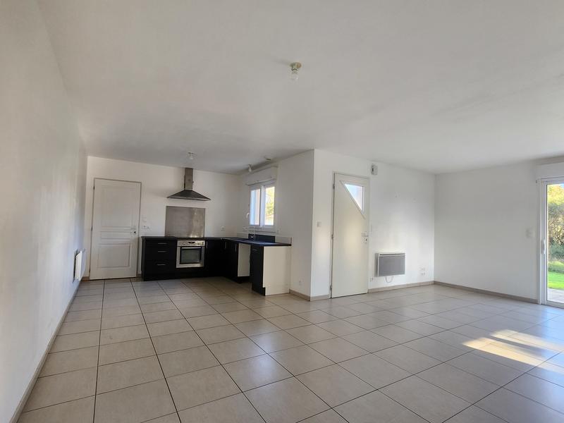 Maison - 90 m² - 5 pièces