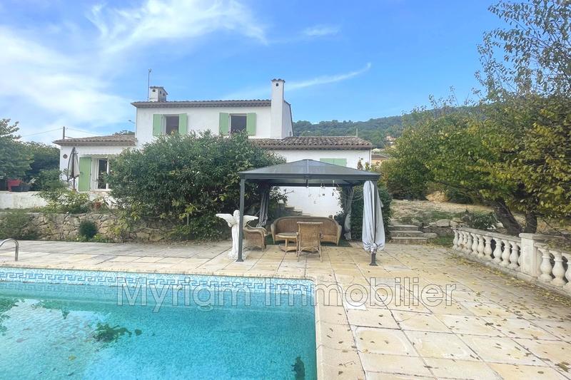 Maison - 134 m² - 5 pièces