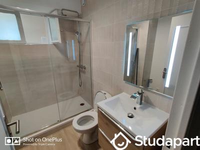 Chambre - 9 m² - 1 pièce