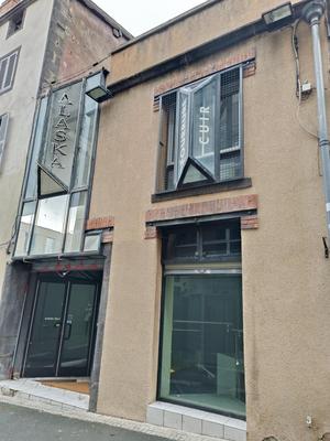Local commercial - 236 m² - 5 pièces