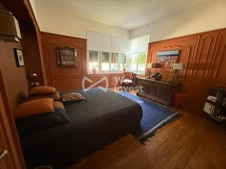 Maison - 260 m² - 8 pièces