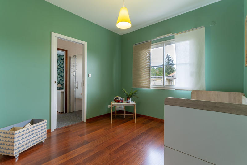 Maison - 180 m² - 6 pièces