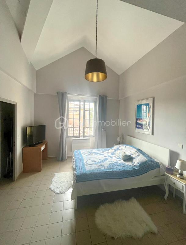 Demeure - 268 m² - 7 pièces