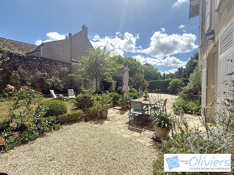 Maison - 312 m² - 11 pièces