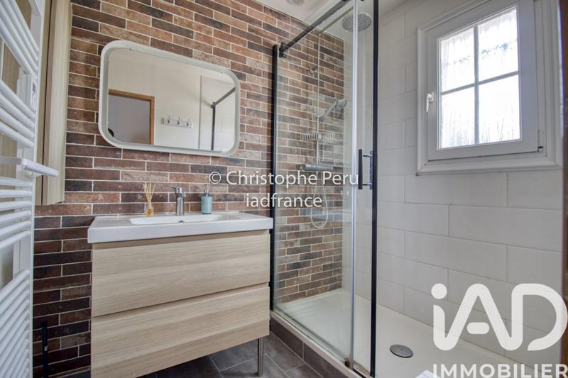 Maison - 92 m² - 5 pièces