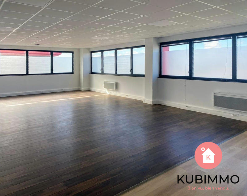 Local commercial - 262 m²