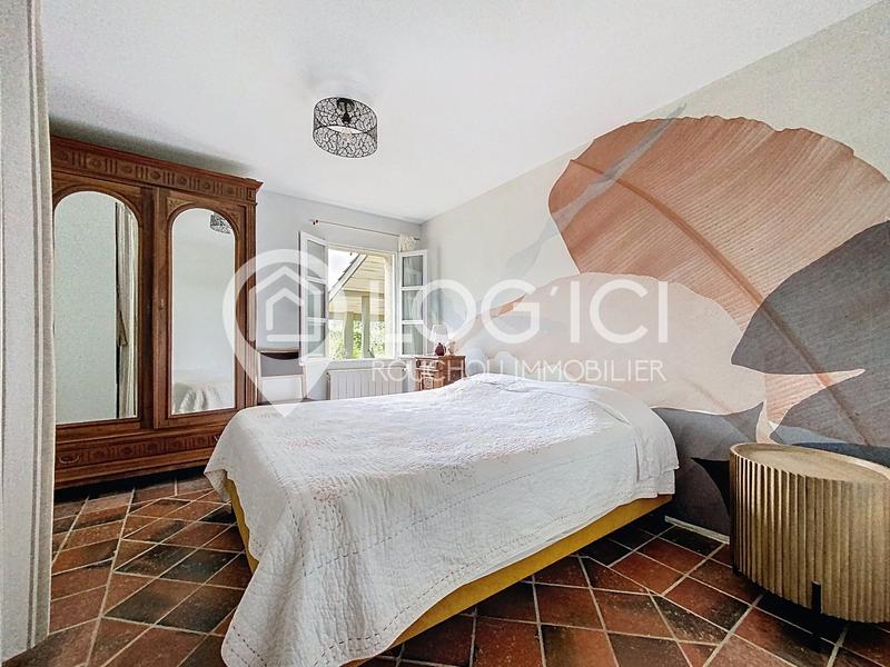 Maison - 220 m² - 8 pièces