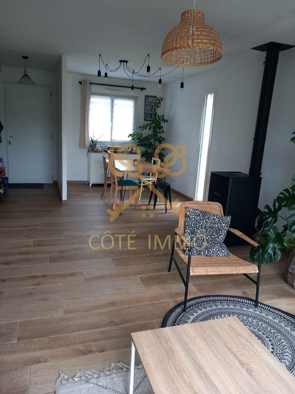 Maison - 90 m² - 5 pièces