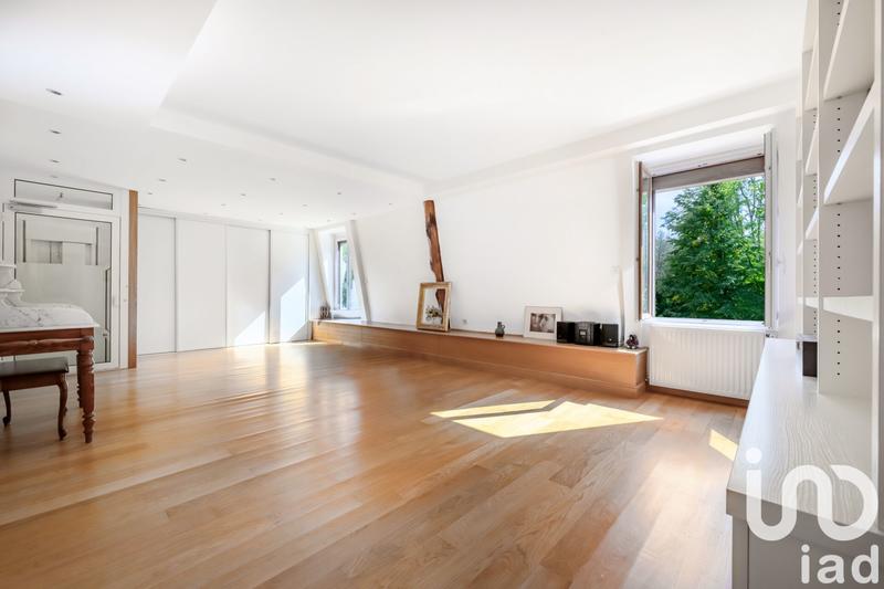 Maison - 498 m² - 13 pièces