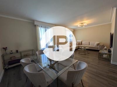 Appartement - 90 m² - 3 pièces