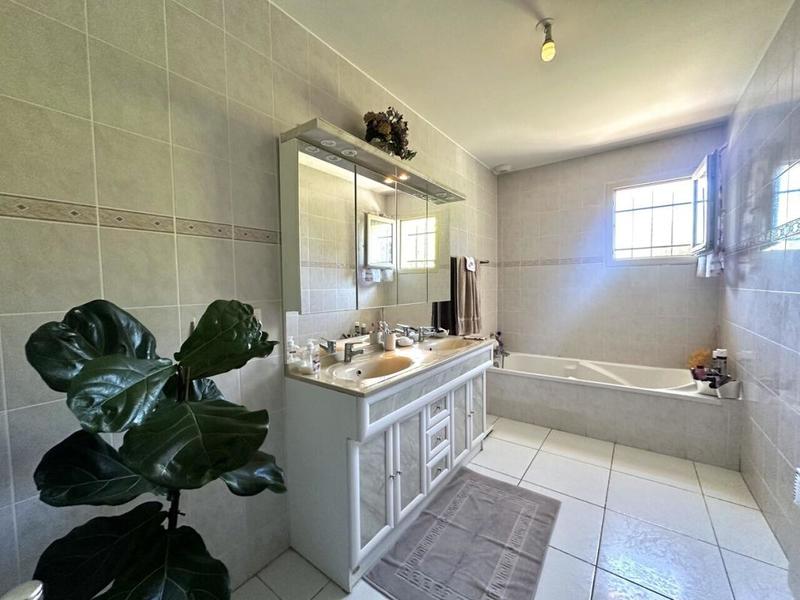 Villa - 103 m² - 4 pièces