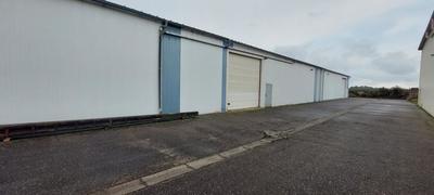 Local commercial - 400 m² - 1 pièce