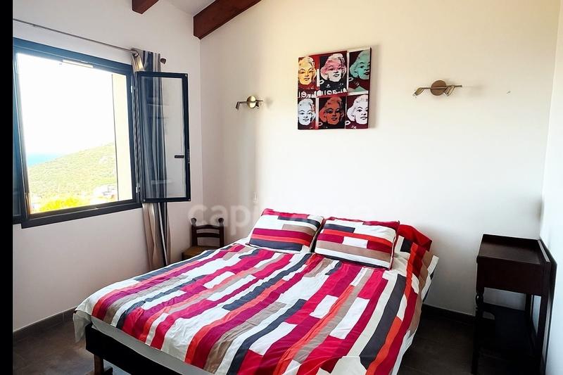 Propriété - 218 m² - 7 pièces