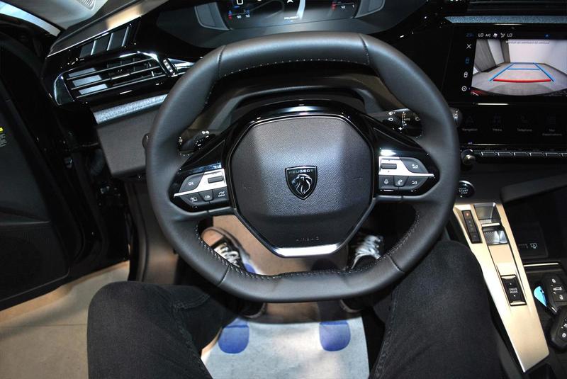 Peugeot 308 III 1.2 Puretech 130 Eat8 Allure Pack