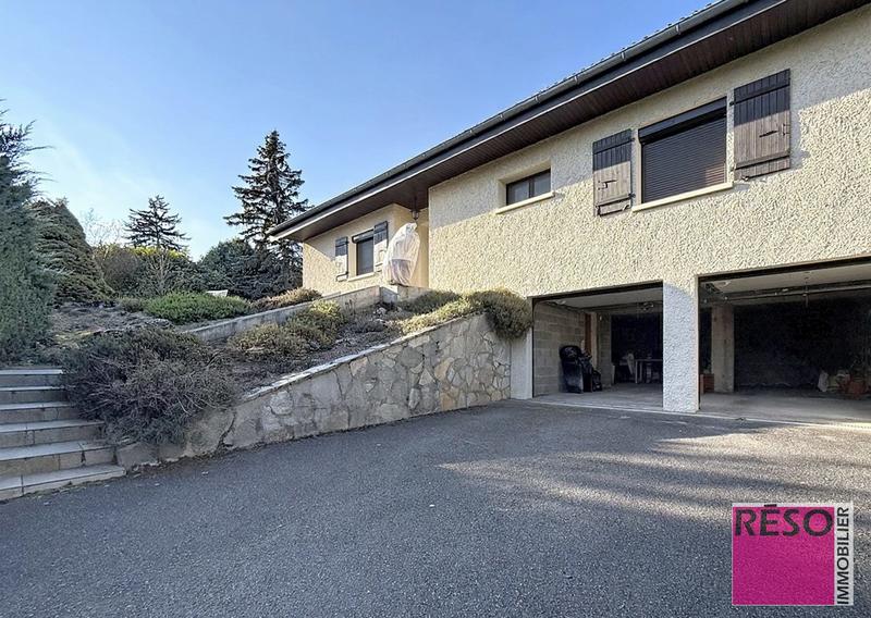 Maison - 110 m² - 4 pièces