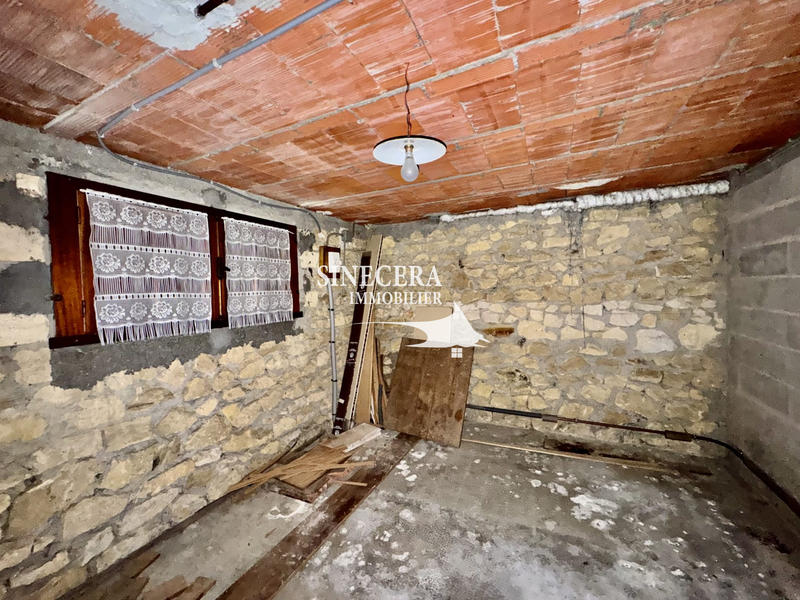 Maison traditionnelle - 77 m² - 4 pièces