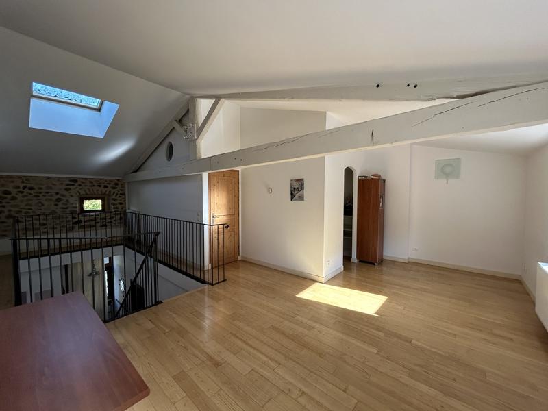 Maison - 306 m² - 13 pièces