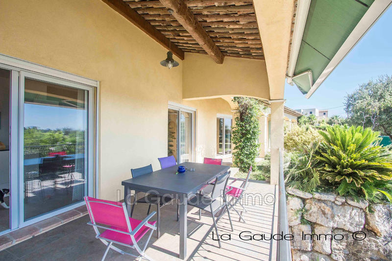 Villa - 198 m² - 7 pièces