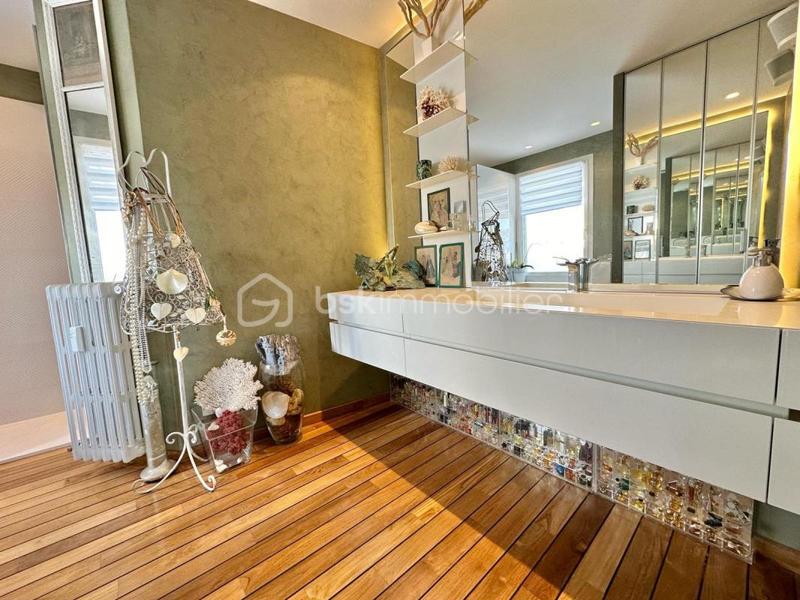 Appartement - 92 m² - 3 pièces