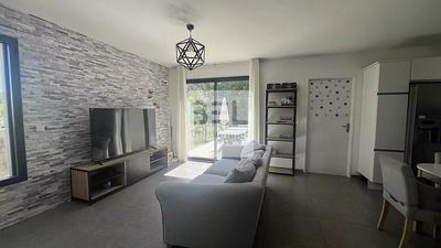 Maison - 94 m² - 5 pièces