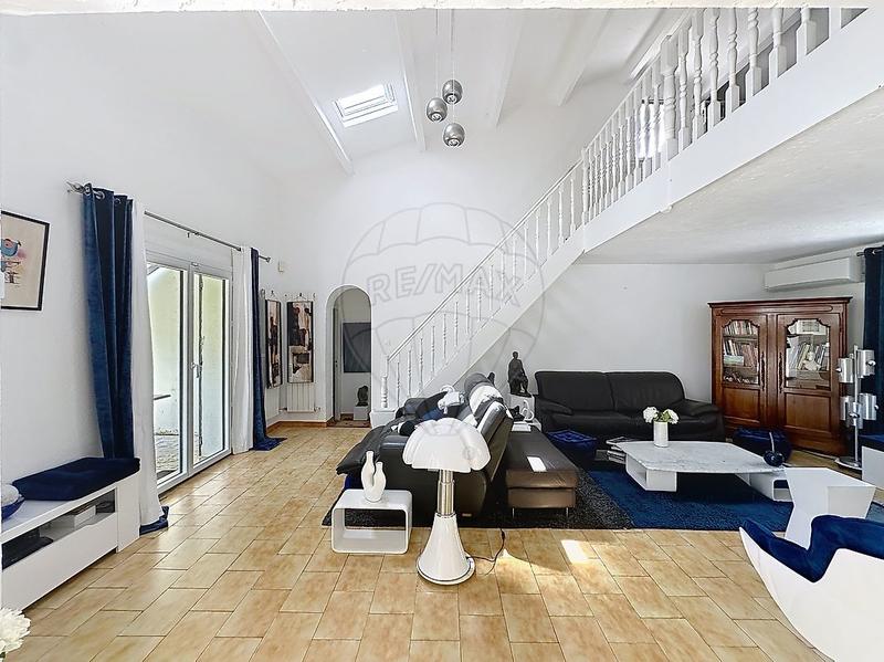 Maison - 157 m² - 6 pièces