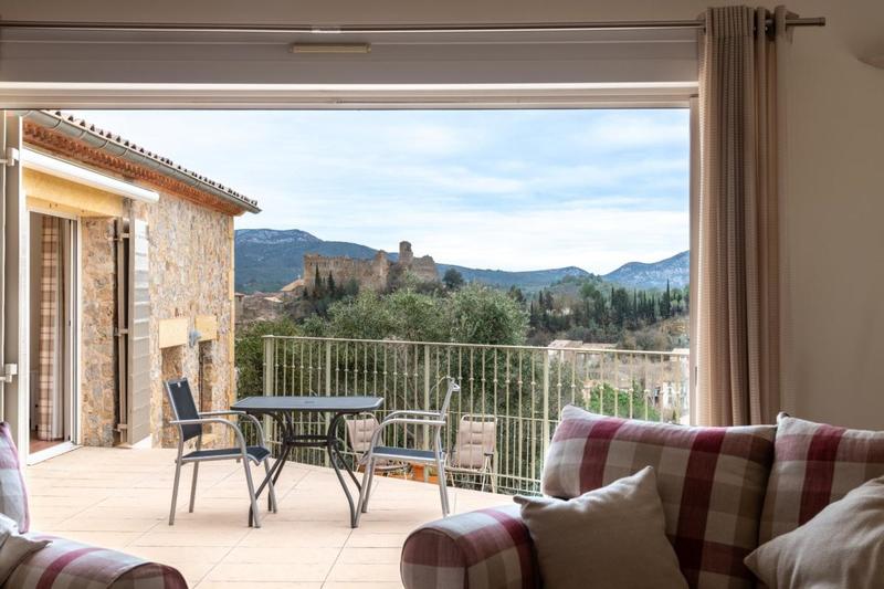 Maison en pierre - 142 m² - 6 pièces