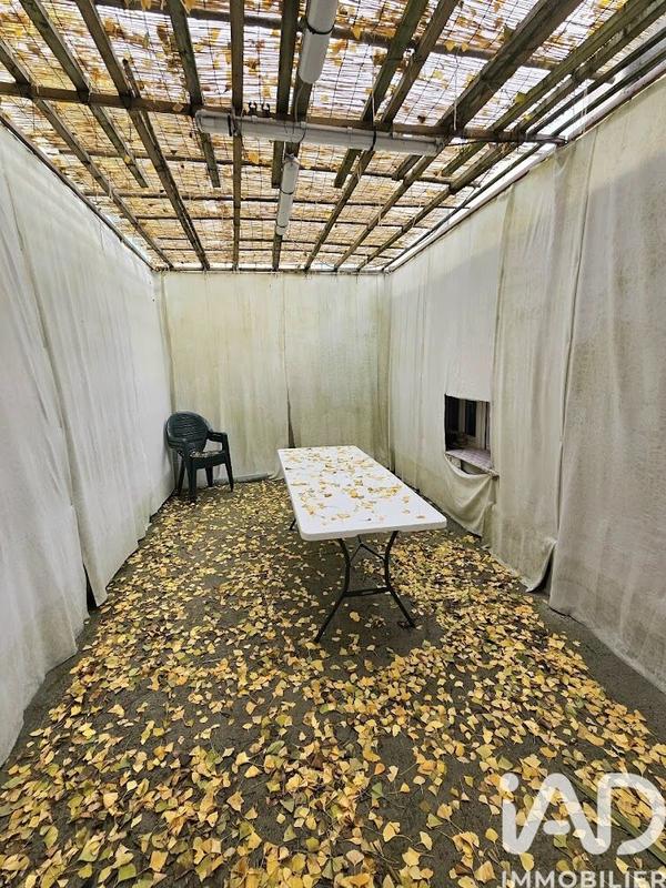 Maison - 210 m² - 10 pièces