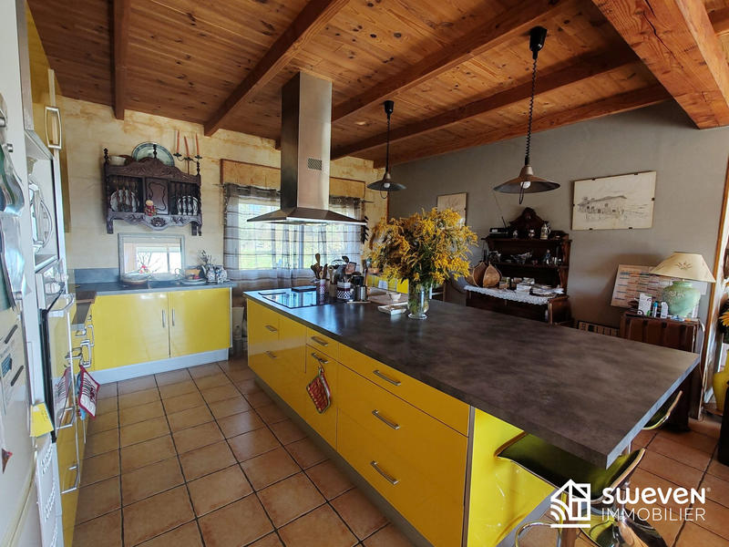 Maison - 103 m² - 4 pièces