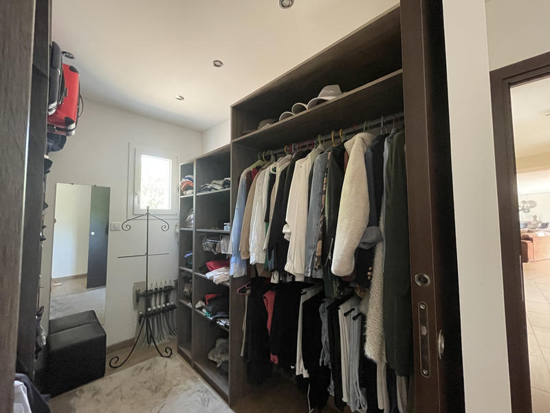 Maison - 203 m² - 5 pièces