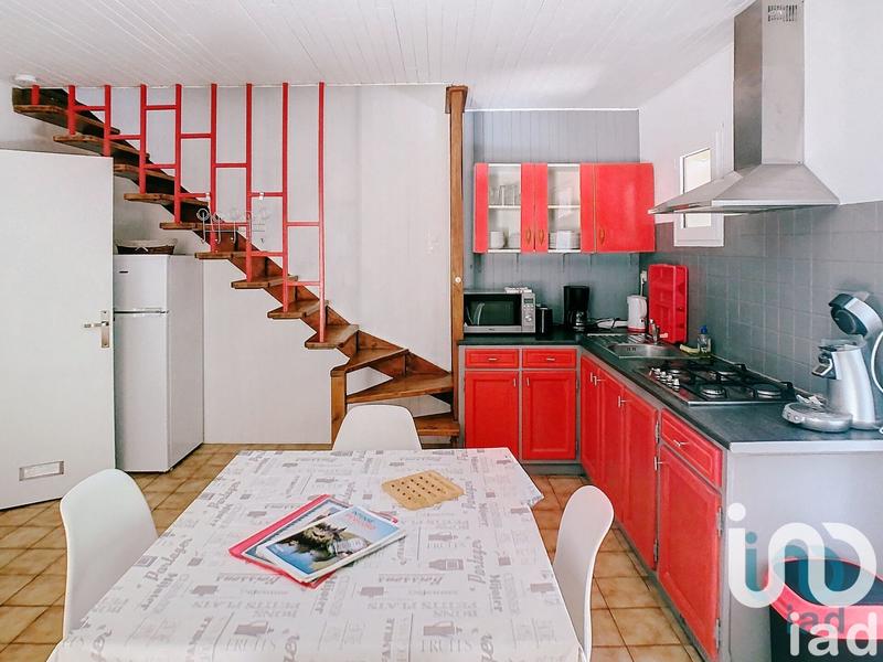 Maison - 325 m² - 14 pièces