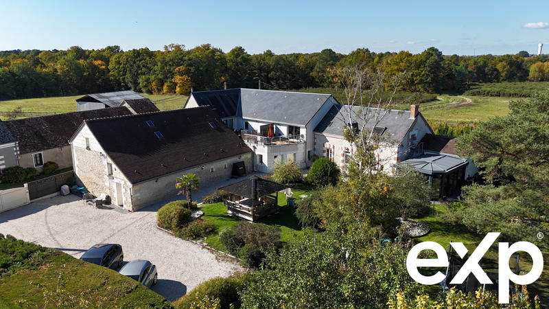 Maison ancienne - 402 m² - 11 pièces