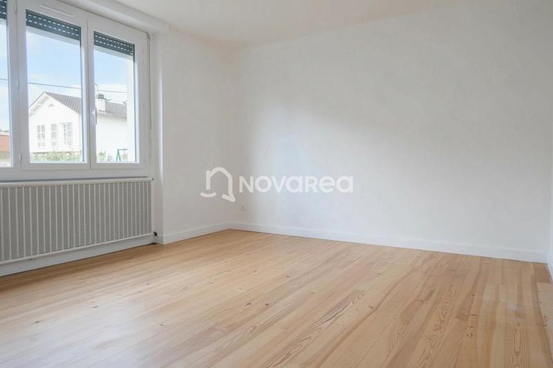 Appartement - 92 m² - 4 pièces