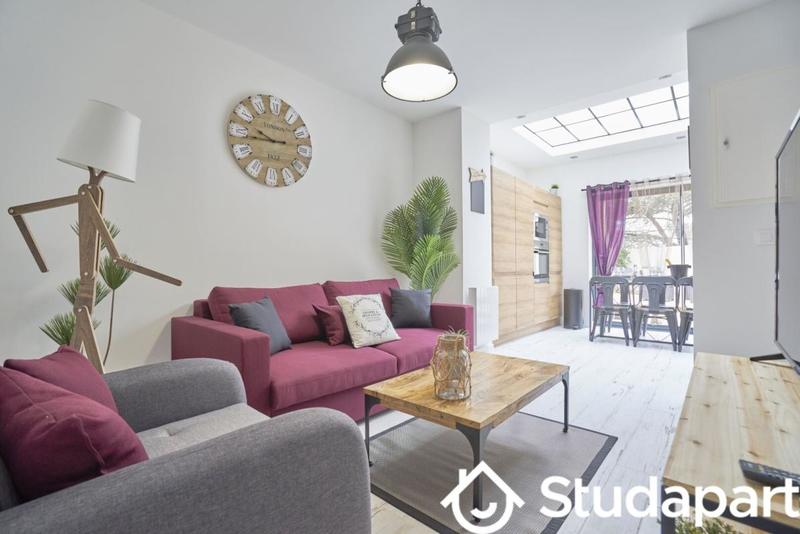 Chambre - 10 m² - 1 pièce