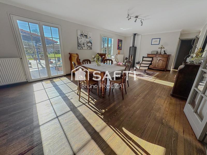 Maison - 136 m² - 5 pièces