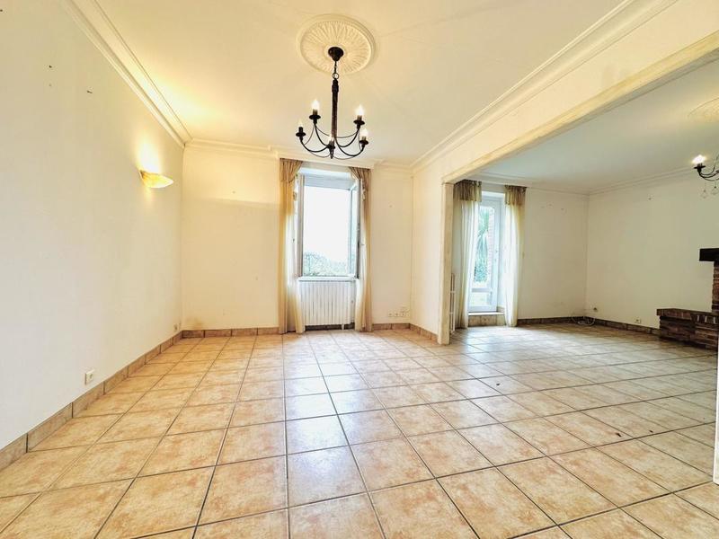 Longère - 225 m² - 8 pièces