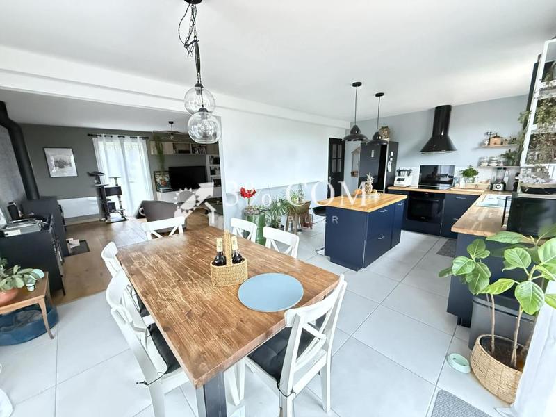 Maison - 170 m² - 6 pièces