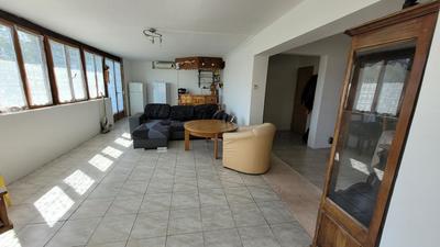 Maison - 185 m² - 6 pièces